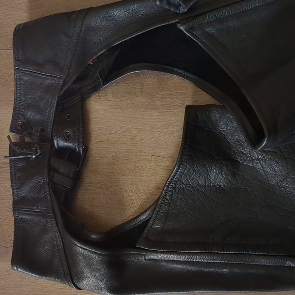 Beautiful Leather Riding Chaps😎 - Picture 3 of 10